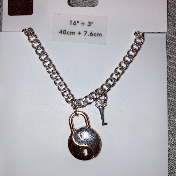 NWT - bundle 2 icing necklaces - Picture 5 of 7